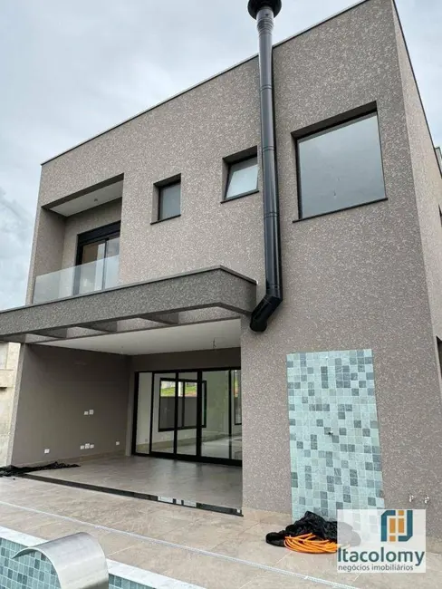 Casa de Condomínio com 4 quartos à venda, 360m2 em Sítio do Rosário, Santana De Parnaiba - SP - imagem 2 Foto 2 de Casa de Condomínio com 4 quartos à venda, 360m2 em Sítio do Rosário, Santana De Parnaiba - SP