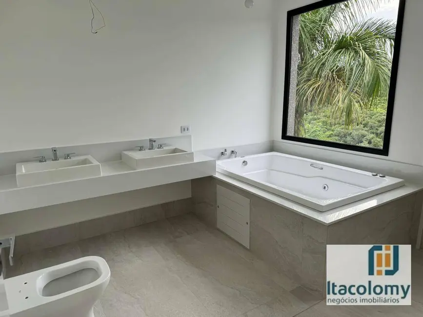 Casa de Condomínio com 4 quartos à venda, 360m2 em Sítio do Rosário, Santana De Parnaiba - SP - imagem 7 Foto 7 de Casa de Condomínio com 4 quartos à venda, 360m2 em Sítio do Rosário, Santana De Parnaiba - SP