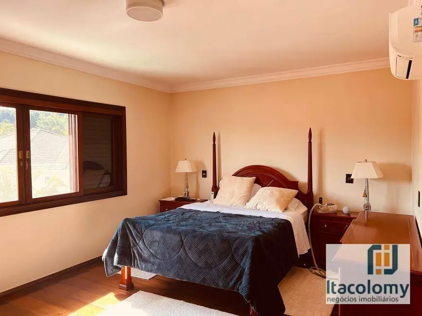 Casa de Condomínio com 4 quartos à venda e para alugar, 500m2 em Barueri - SP - imagem 7 Foto 7 de Casa de Condomínio com 4 quartos à venda e para alugar, 500m2 em Barueri - SP