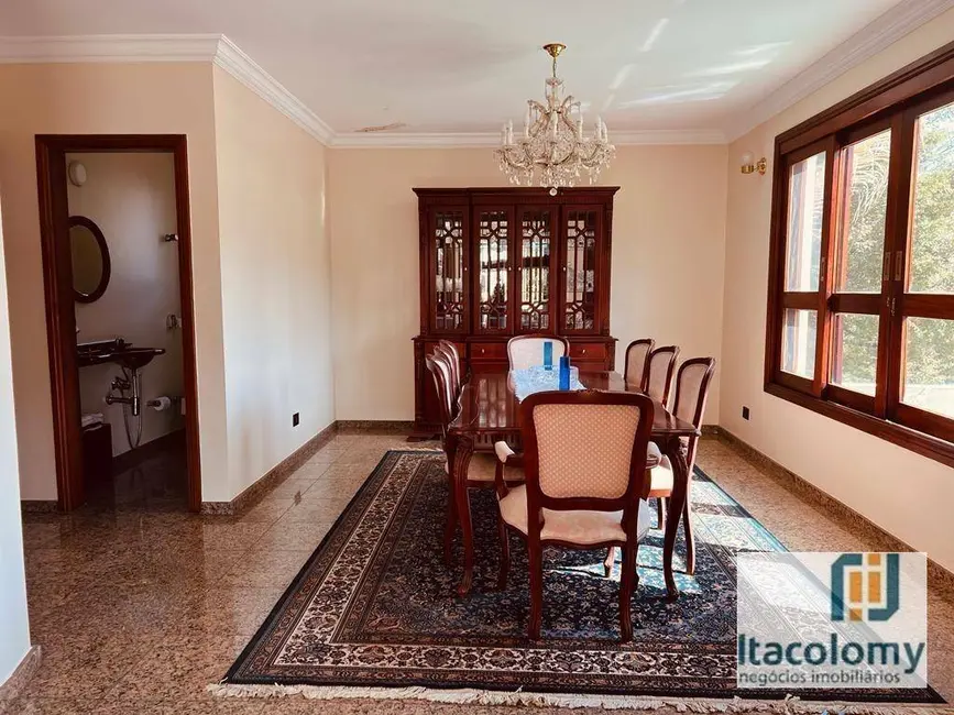 Casa de Condomínio com 4 quartos à venda e para alugar, 500m2 em Barueri - SP - imagem 4 Foto 4 de Casa de Condomínio com 4 quartos à venda e para alugar, 500m2 em Barueri - SP