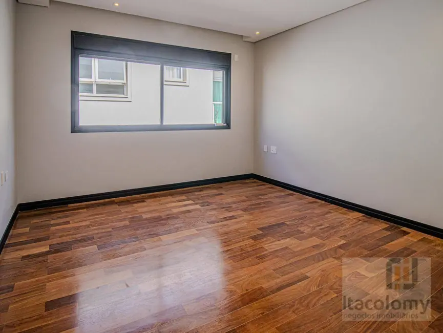 Casa de Condomínio com 4 quartos à venda, 420m2 em Santana De Parnaiba - SP - imagem 8 Foto 8 de Casa de Condomínio com 4 quartos à venda, 420m2 em Santana De Parnaiba - SP