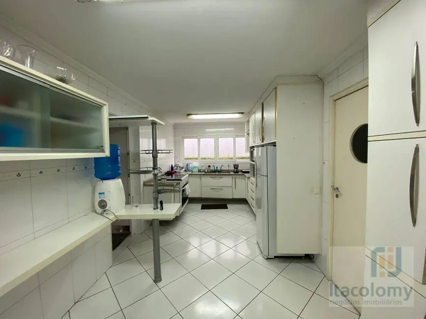 Casa de Condomínio com 4 quartos à venda, 706m2 em Alphaville Residencial Um, Barueri - SP - imagem 5 Foto 5 de Casa de Condomínio com 4 quartos à venda, 706m2 em Alphaville Residencial Um, Barueri - SP