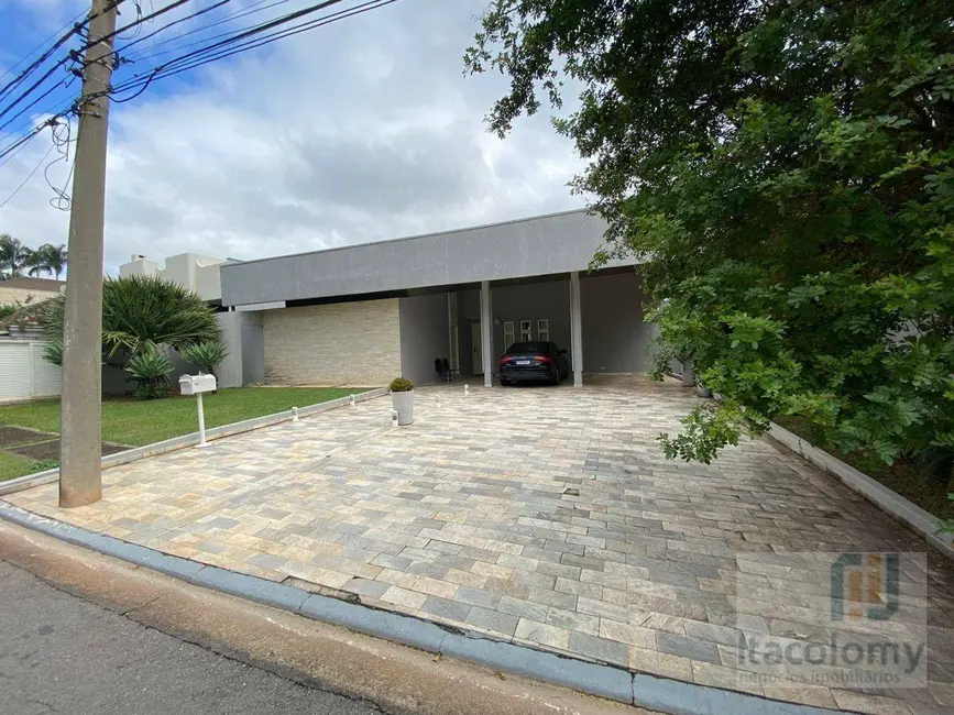 Casa de Condomínio com 4 quartos à venda, 706m2 em Alphaville Residencial Um, Barueri - SP - imagem 1 Foto 1 de Casa de Condomínio com 4 quartos à venda, 706m2 em Alphaville Residencial Um, Barueri - SP