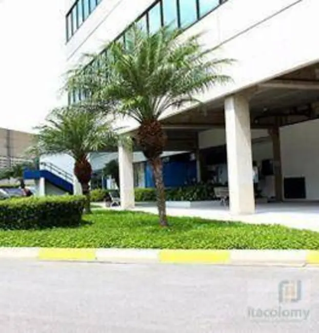 Foto 5 de Sala Comercial para alugar, 676m2 em Vila Anastácio, São Paulo - SP