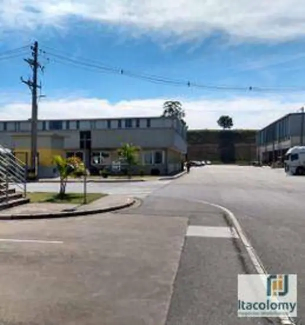 Foto 3 de Armazém / Galpão para alugar, 11901m2 em Jardim Pinheiros, Embu Das Artes - SP