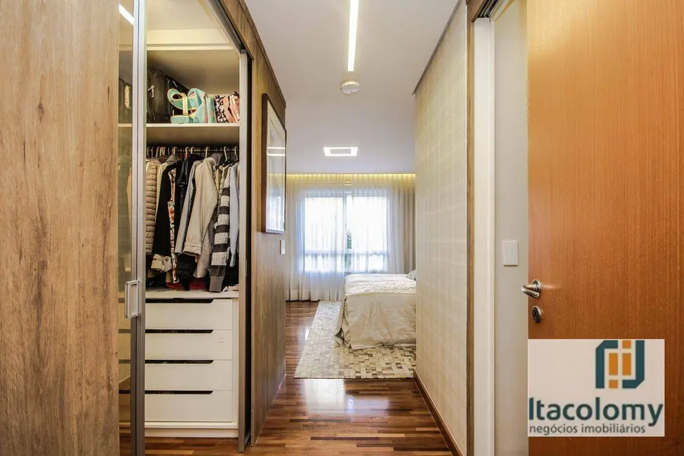 Foto 5 de Apartamento com 3 quartos à venda, 224m2 em Santana De Parnaiba - SP