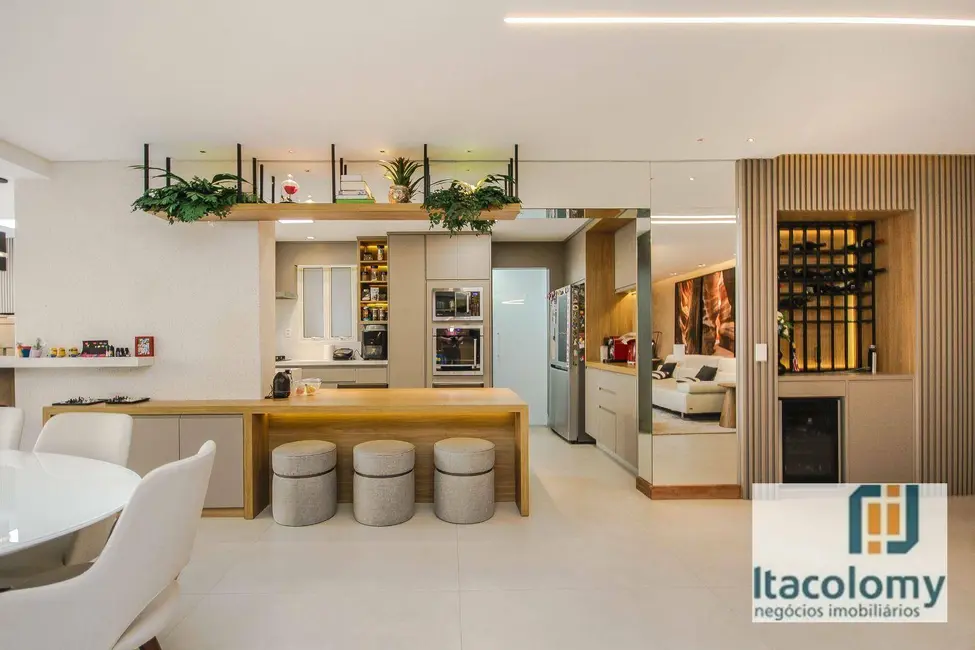 Foto 2 de Apartamento com 3 quartos à venda, 224m2 em Santana De Parnaiba - SP