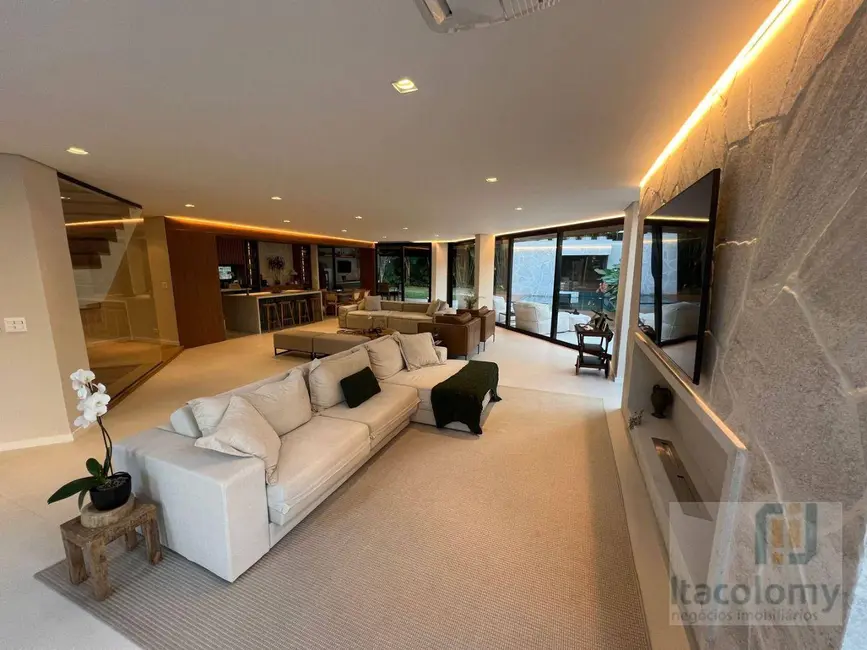 Foto 4 de Casa de Condomínio com 4 quartos à venda e para alugar, 560m2 em Barueri - SP