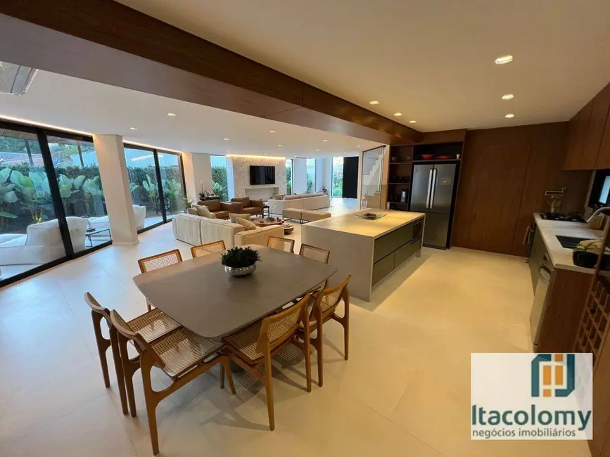 Foto 3 de Casa de Condomínio com 4 quartos à venda e para alugar, 560m2 em Barueri - SP