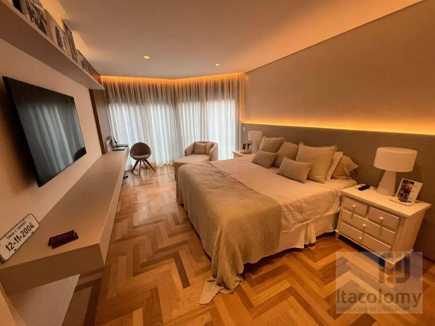 Foto 8 de Casa de Condomínio com 4 quartos à venda e para alugar, 560m2 em Barueri - SP