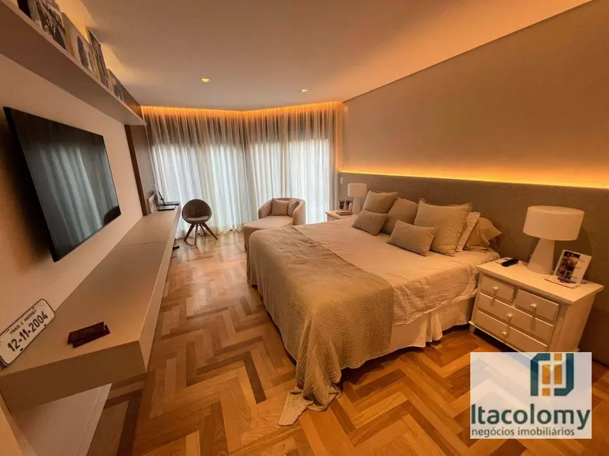 Foto 8 de Casa de Condomínio com 4 quartos à venda e para alugar, 560m2 em Barueri - SP