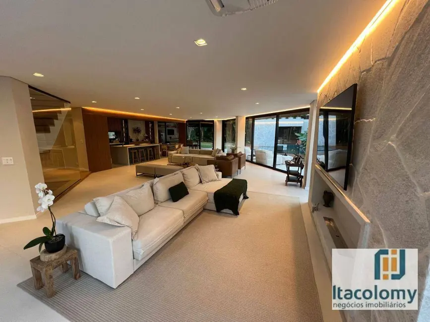 Foto 4 de Casa de Condomínio com 4 quartos à venda e para alugar, 560m2 em Barueri - SP