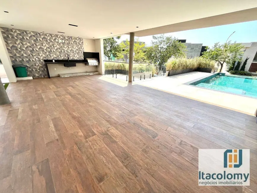 Casa de Condomínio com 4 quartos à venda, 620m2 em Santana De Parnaiba - SP - imagem 3 Foto 3 de Casa de Condomínio com 4 quartos à venda, 620m2 em Santana De Parnaiba - SP