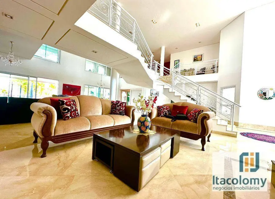 Casa de Condomínio com 4 quartos à venda, 1500m2 em Residencial Tamboré, Barueri - SP - imagem 4 Foto 4 de Casa de Condomínio com 4 quartos à venda, 1500m2 em Residencial Tamboré, Barueri - SP