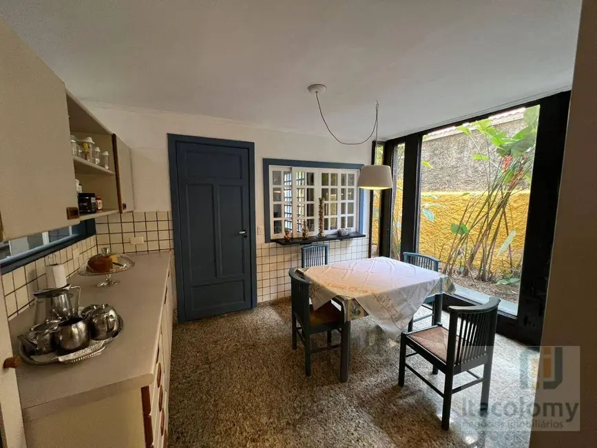 Casa de Condomínio com 4 quartos à venda, 700m2 em Barueri - SP - imagem 4 Foto 4 de Casa de Condomínio com 4 quartos à venda, 700m2 em Barueri - SP