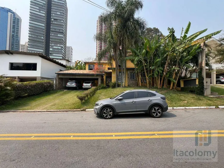 Casa de Condomínio com 4 quartos à venda, 700m2 em Barueri - SP - imagem 2 Foto 2 de Casa de Condomínio com 4 quartos à venda, 700m2 em Barueri - SP