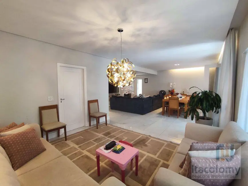 Foto 3 de Casa de Condomínio com 5 quartos à venda, 314m2 em Santana De Parnaiba - SP