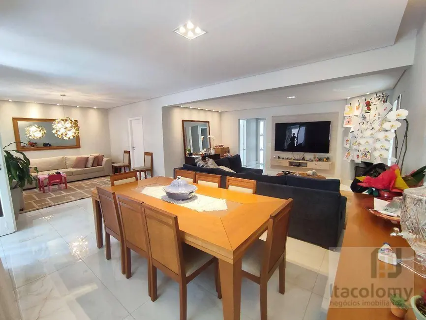 Foto 4 de Casa de Condomínio com 5 quartos à venda, 314m2 em Santana De Parnaiba - SP