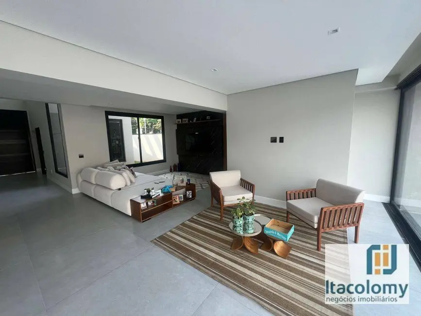 Foto 3 de Casa de Condomínio com 4 quartos à venda, 540m2 em Santana De Parnaiba - SP