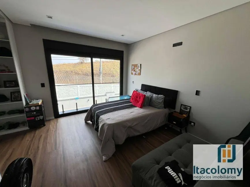 Foto 8 de Casa de Condomínio com 4 quartos à venda, 540m2 em Santana De Parnaiba - SP