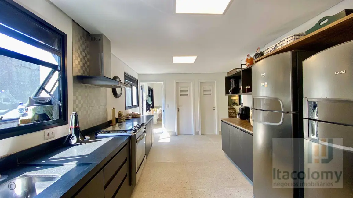 Foto 6 de Casa com 5 quartos à venda, 850m2 em Sao Sebastiao - SP