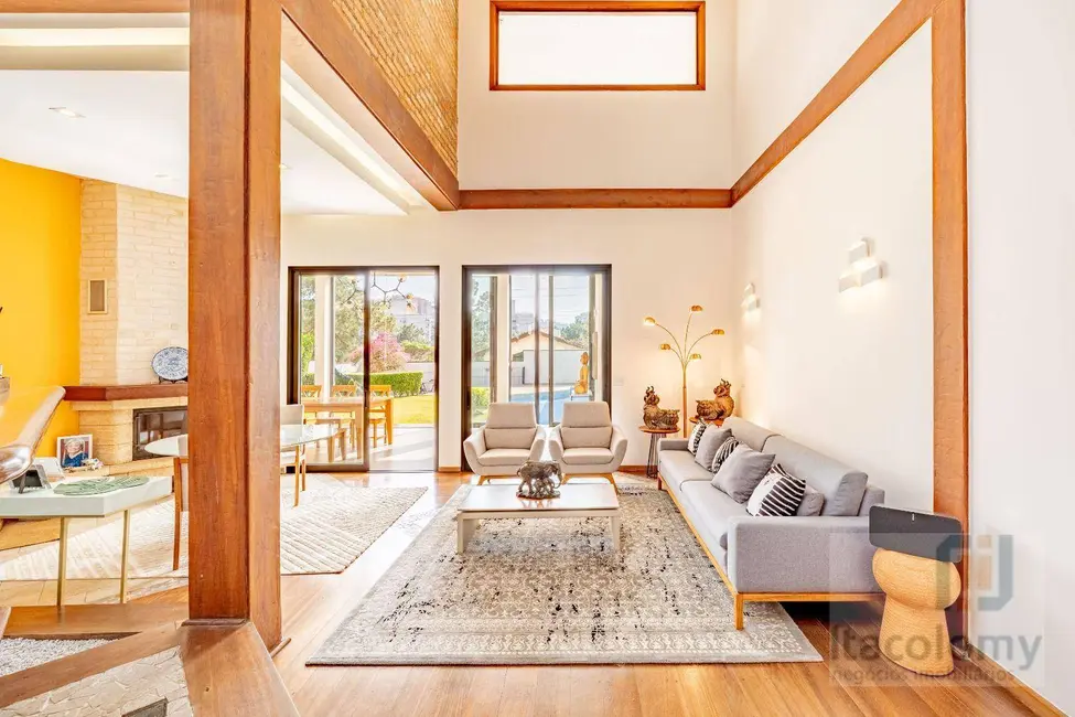 Foto 4 de Casa de Condomínio com 3 quartos à venda, 600m2 em Santana De Parnaiba - SP