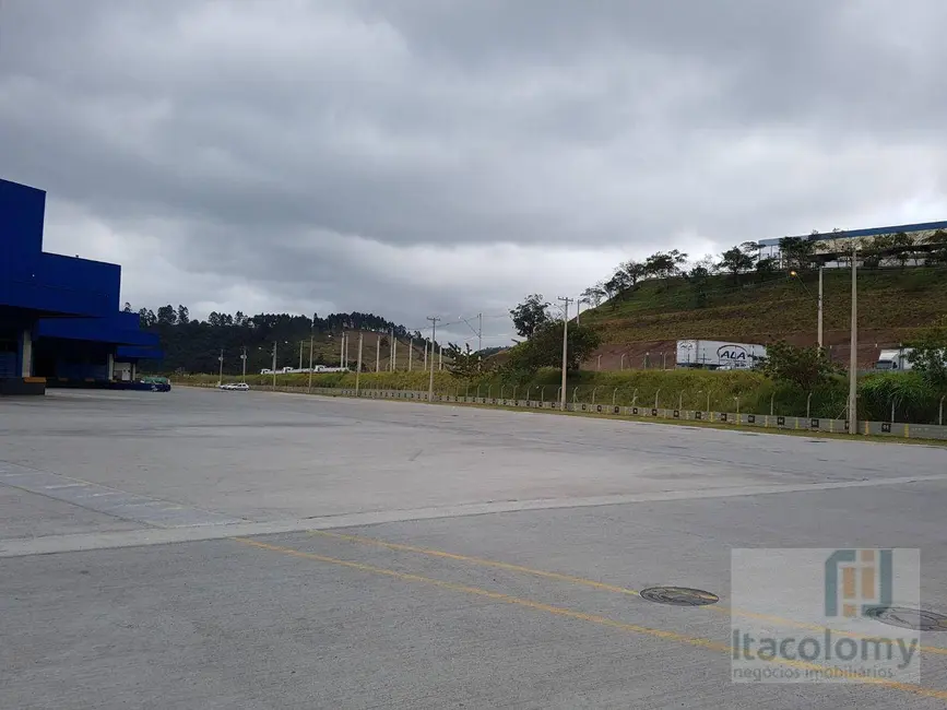 Foto 3 de Armazém / Galpão para alugar, 4400m2 em Cajamar - SP