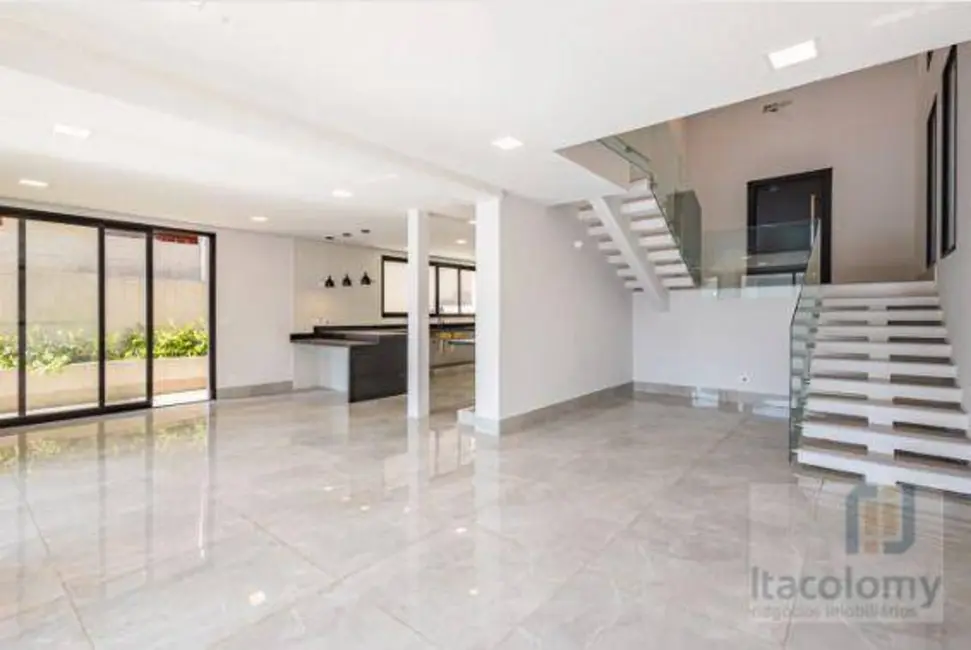 Foto 3 de Casa de Condomínio com 3 quartos à venda, 370m2 em Santana De Parnaiba - SP