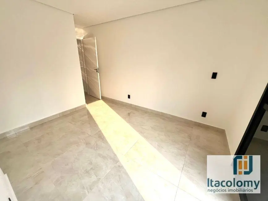 Casa de Condomínio com 3 quartos à venda, 150m2 em Santana De Parnaiba - SP - imagem 7 Foto 7 de Casa de Condomínio com 3 quartos à venda, 150m2 em Santana De Parnaiba - SP