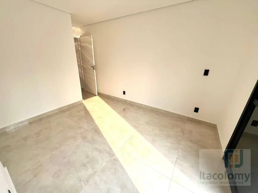 Foto 7 de Casa de Condomínio com 3 quartos à venda, 150m2 em Santana De Parnaiba - SP