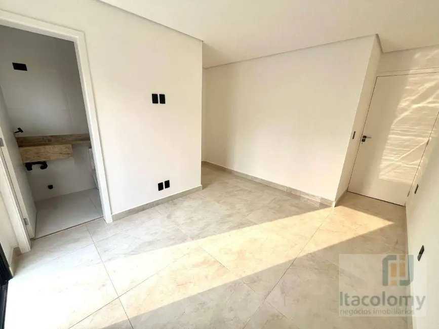 Foto 6 de Casa de Condomínio com 3 quartos à venda, 150m2 em Santana De Parnaiba - SP