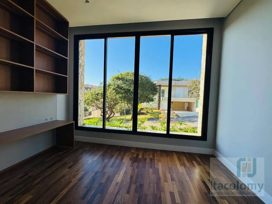 Foto 8 de Casa de Condomínio com 3 quartos à venda, 490m2 em Santana De Parnaiba - SP