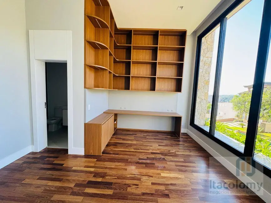 Foto 7 de Casa de Condomínio com 3 quartos à venda, 490m2 em Santana De Parnaiba - SP