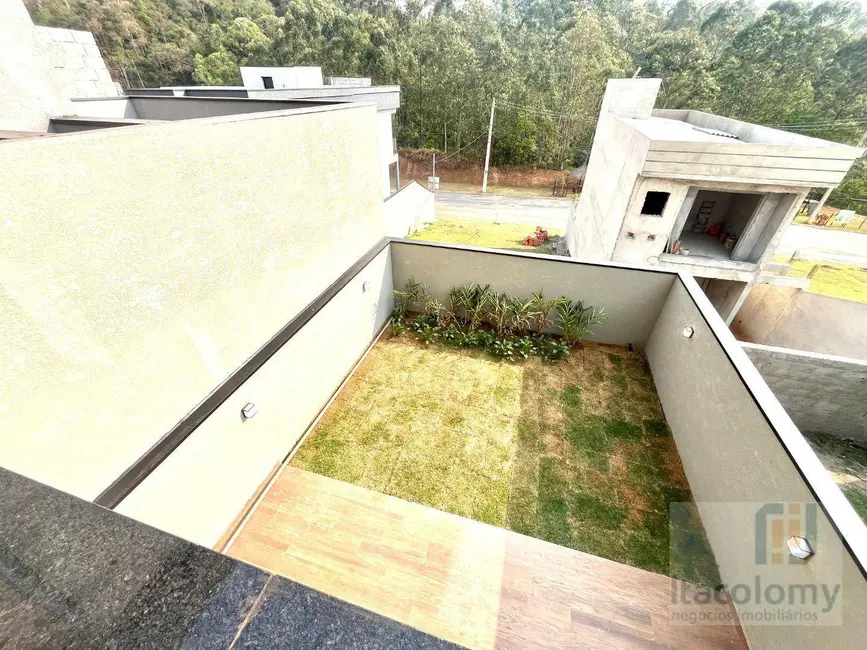 Foto 4 de Casa de Condomínio com 3 quartos à venda, 150m2 em Santana De Parnaiba - SP