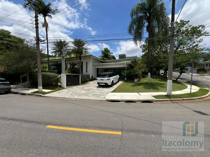 Foto 2 de Casa de Condomínio com 3 quartos à venda, 1300m2 em Barueri - SP