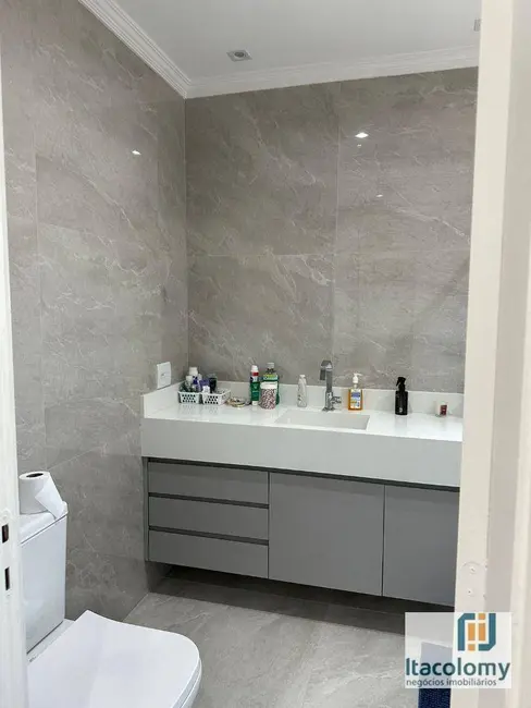 Apartamento com 3 quartos à venda, 158m2 em Santana De Parnaiba - SP - imagem 8 Foto 8 de Apartamento com 3 quartos à venda, 158m2 em Santana De Parnaiba - SP