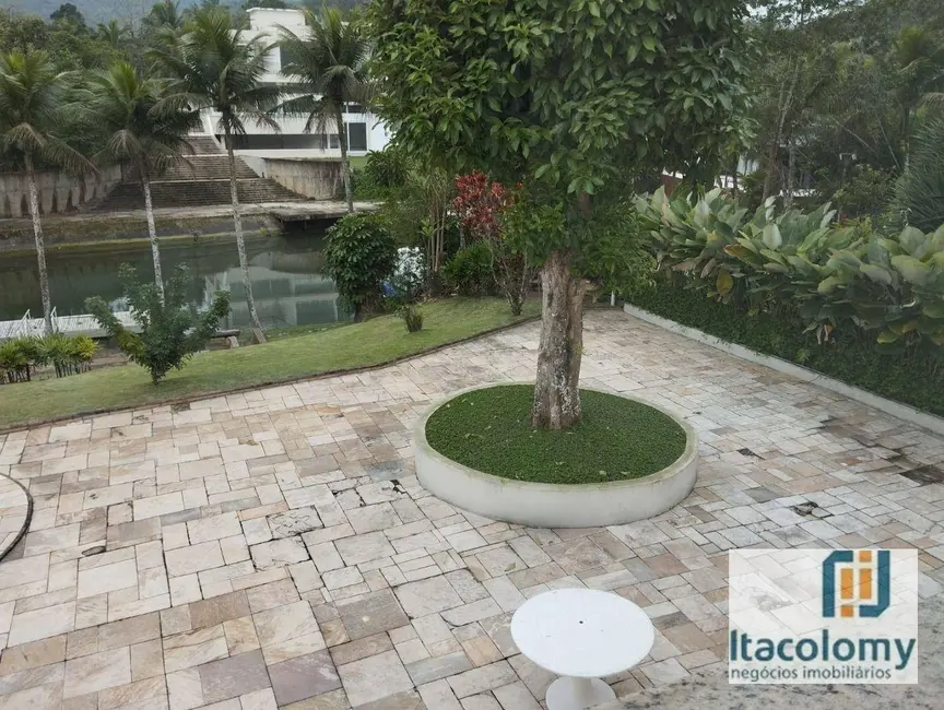 Casa de Condomínio com 5 quartos à venda, 1380m2 em Guaruja - SP - imagem 6 Foto 6 de Casa de Condomínio com 5 quartos à venda, 1380m2 em Guaruja - SP