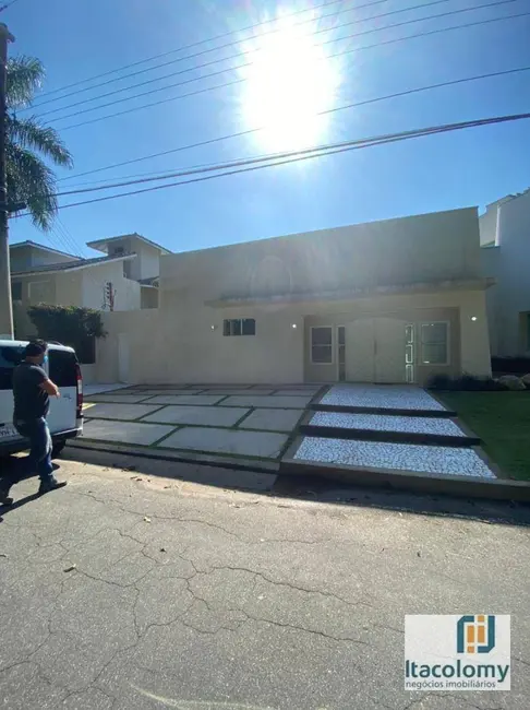 Foto 1 de Casa de Condomínio com 5 quartos à venda, 1380m2 em Guaruja - SP