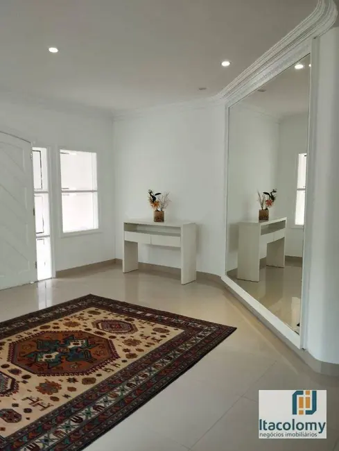 Casa de Condomínio com 5 quartos à venda, 1380m2 em Guaruja - SP - imagem 5 Foto 5 de Casa de Condomínio com 5 quartos à venda, 1380m2 em Guaruja - SP