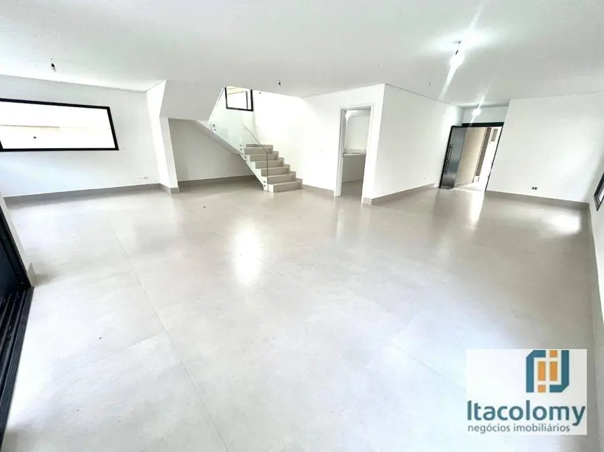 Foto 8 de Casa de Condomínio com 4 quartos à venda, 360m2 em Santana De Parnaiba - SP