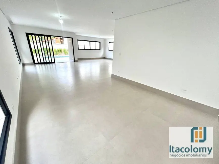 Foto 4 de Casa de Condomínio com 4 quartos à venda, 360m2 em Santana De Parnaiba - SP