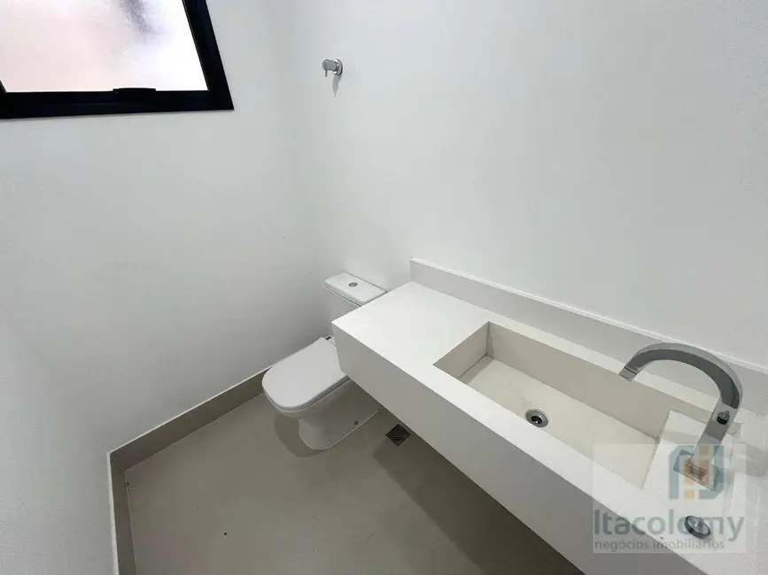 Foto 5 de Casa de Condomínio com 4 quartos à venda, 360m2 em Santana De Parnaiba - SP