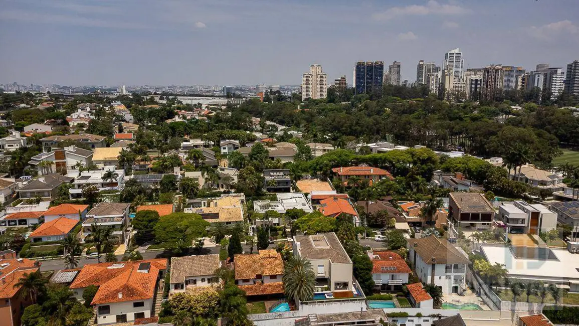 Casa de Condomínio com 4 quartos à venda, 840m2 em Barueri - SP - imagem 9 Foto 9 de Casa de Condomínio com 4 quartos à venda, 840m2 em Barueri - SP