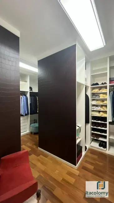 Foto 9 de Apartamento com 4 quartos à venda, 261m2 em Barueri - SP