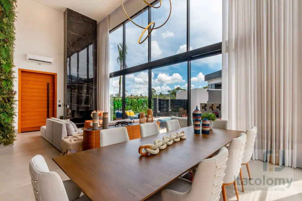 Foto 3 de Casa de Condomínio com 8 quartos à venda, 1500m2 em Pardinho - SP