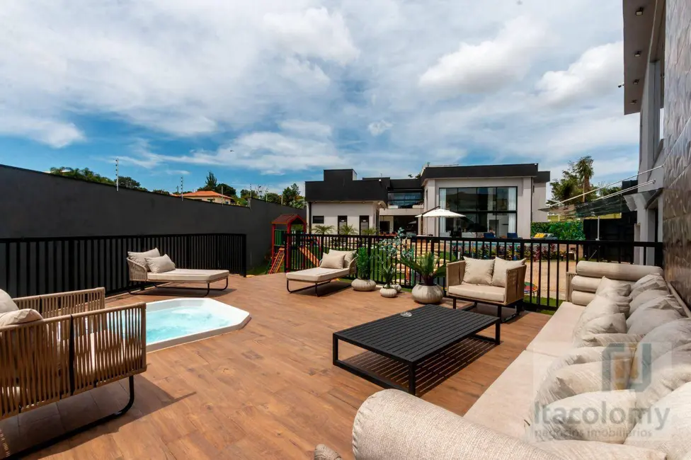 Foto 4 de Casa de Condomínio com 8 quartos à venda, 1500m2 em Pardinho - SP