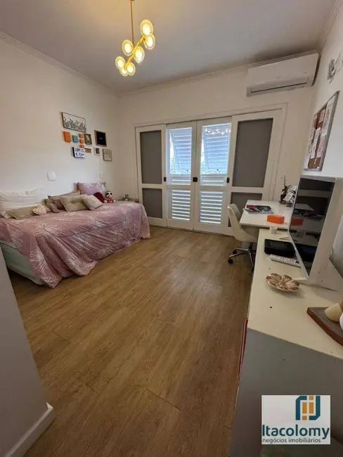 Foto 8 de Casa de Condomínio com 4 quartos à venda, 560m2 em Santana De Parnaiba - SP