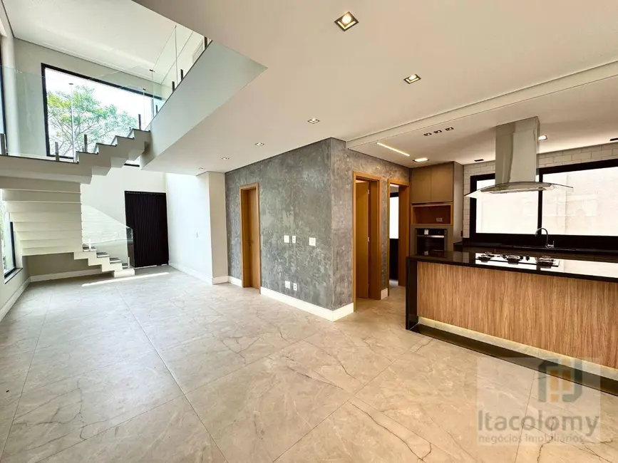 Foto 3 de Casa de Condomínio com 3 quartos à venda, 278m2 em Suru, Santana De Parnaiba - SP