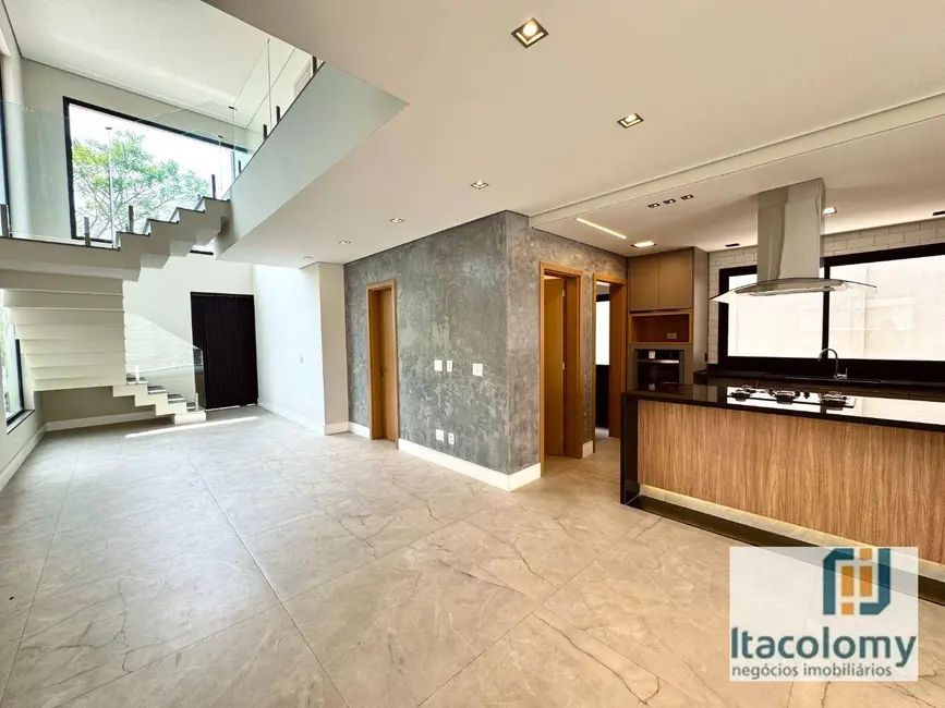 Foto 3 de Casa de Condomínio com 3 quartos à venda, 278m2 em Suru, Santana De Parnaiba - SP