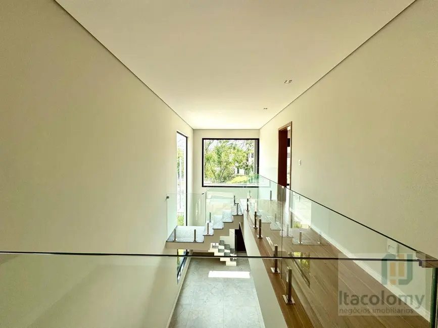 Foto 8 de Casa de Condomínio com 3 quartos à venda, 278m2 em Suru, Santana De Parnaiba - SP